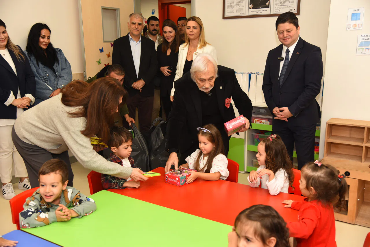 Kadıköy'de Müjdat Gezen Çocuk Yuvası açıldı