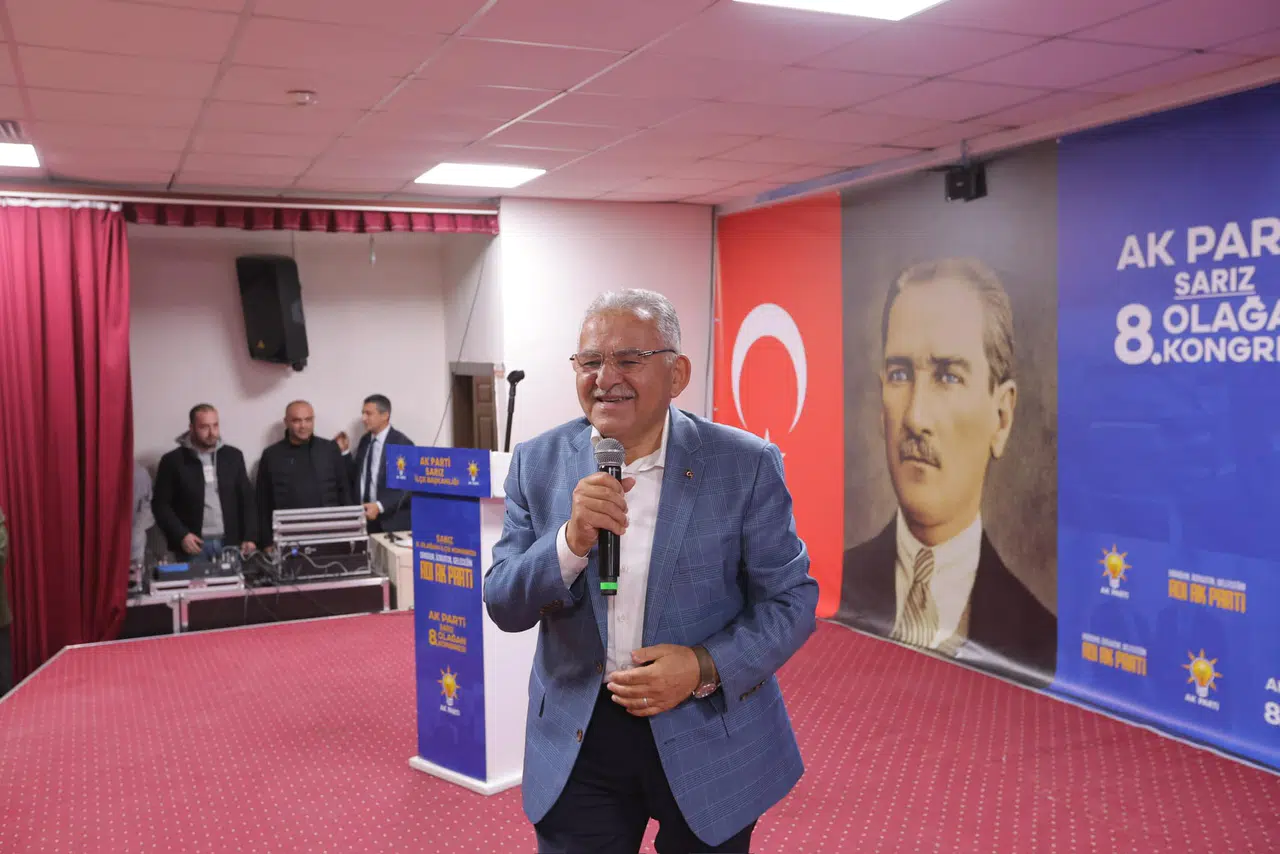Başkan Büyükkılıç, AK Parti 8. Olağan Sarız İlçe Kongresi’ne katıldı