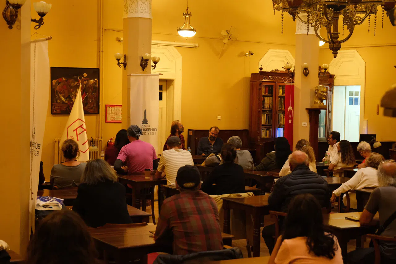 Edebiyat Söyleşileri’nin ilk konuğu Uyurkulak oldu