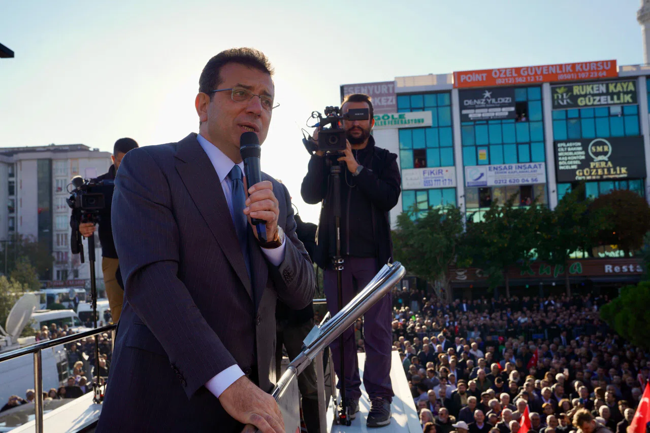 İmamoğlu: Cumhuriyetimizin ve demokrasimizin çürütülmesine seyirci kalmayacağız