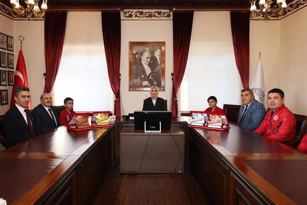 Vali Yiğitbaşı, TEKNOFEST şampiyonlarını ağırladı