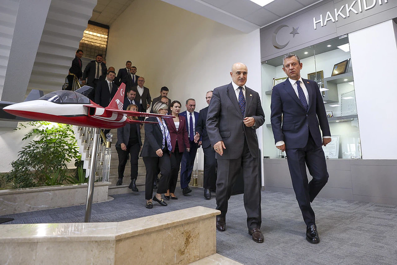 Özel, TUSAŞ Yönetim Kurulu Üyesi Demirci ile görüştü