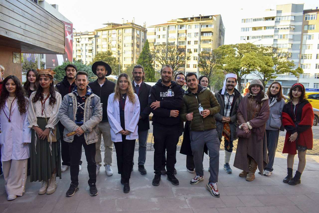 Gençlerden Odunpazarı'nda hazine avı