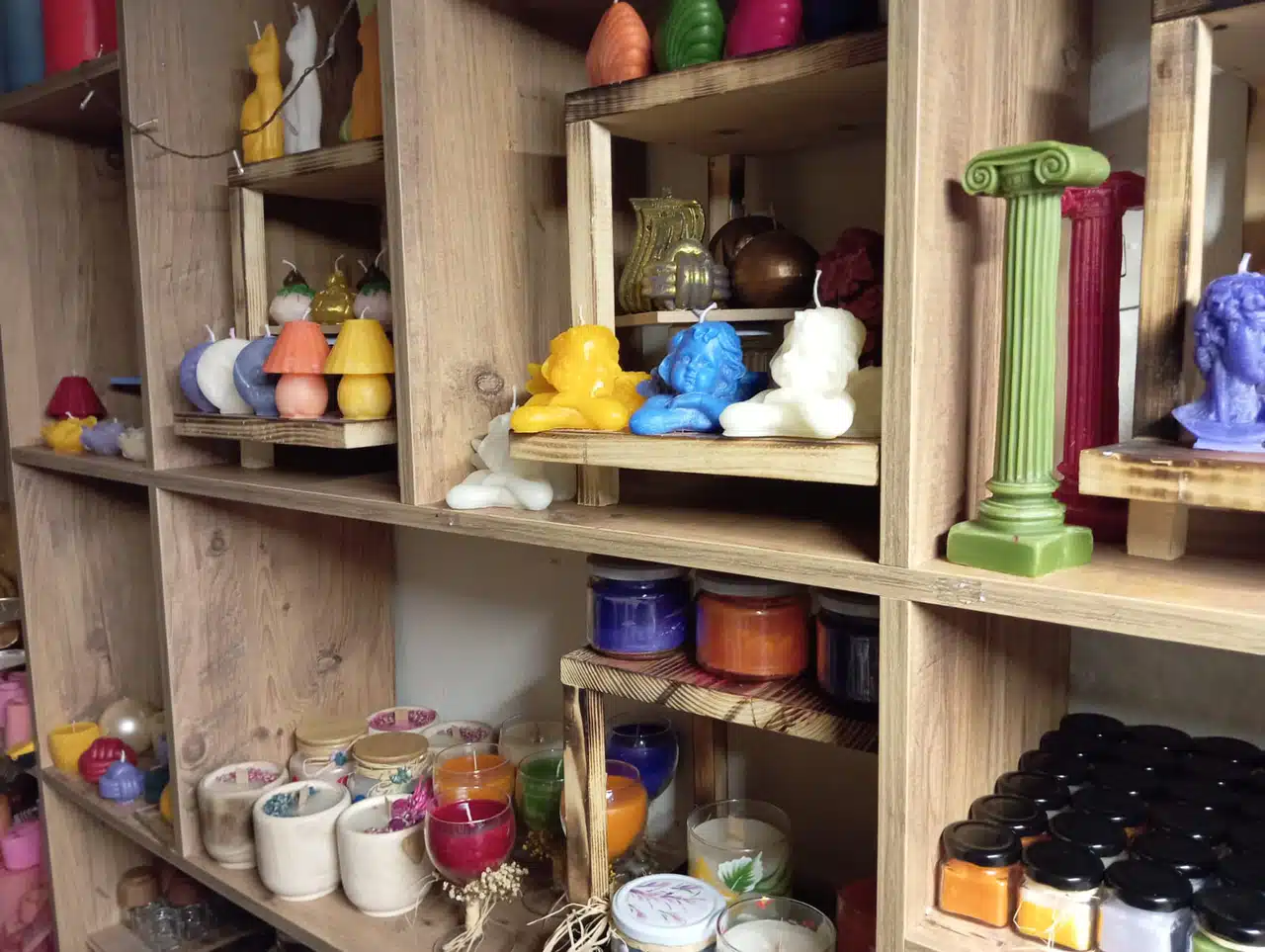 Diyarbakır'da doğal mum atölyesi