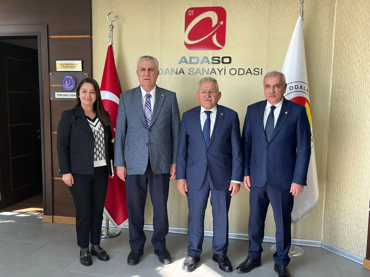 Başkan Büyükkılıç'tan Adana Sanayi Odası'na ziyaret