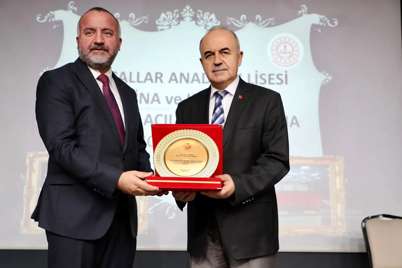 Ordu Kumru Erçallar Anadolu Lisesi Ek Bina ve Konferans Salonu'nun açılış töreni yapıldı