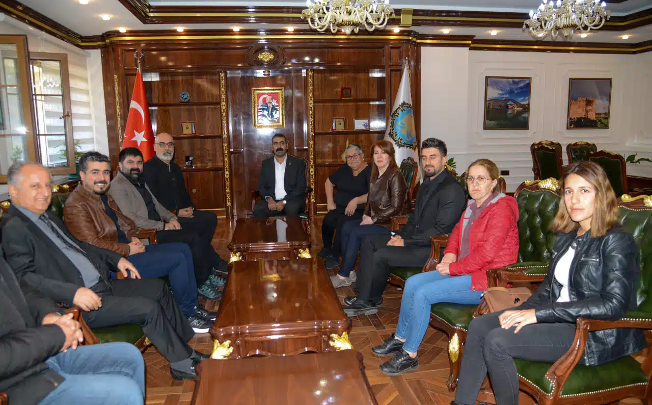 Eş Başkan Hatun, Diş Hekimleri Odası Başkanı Güney ile bir araya geldi