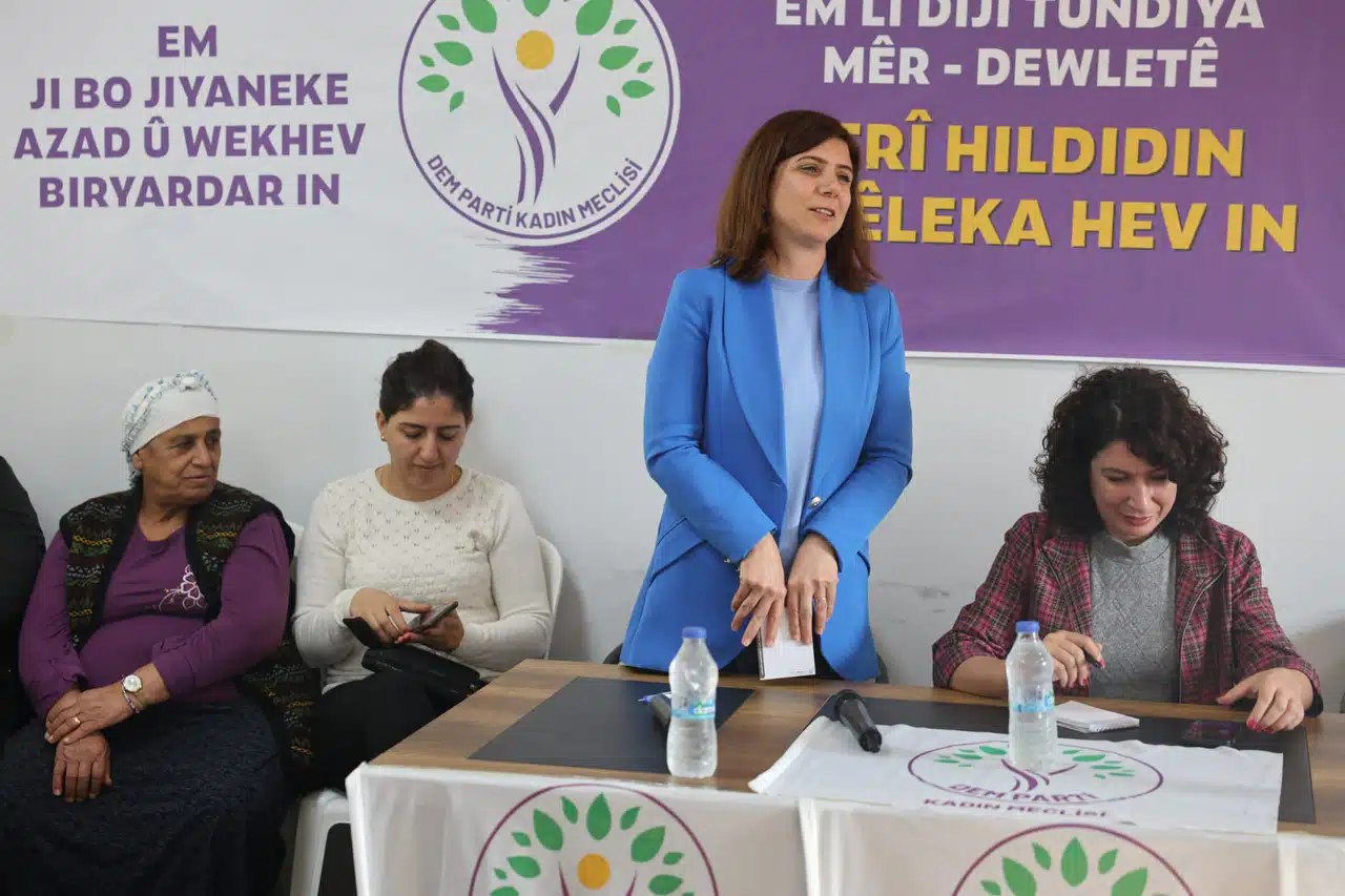 Eş Başkan Bucak, Hatay'da kadınlarla bir araya geldi