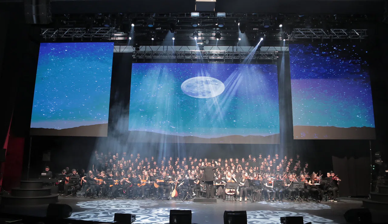 Cumhuriyet Bayramı'na yakışan görkemli resepsiyon