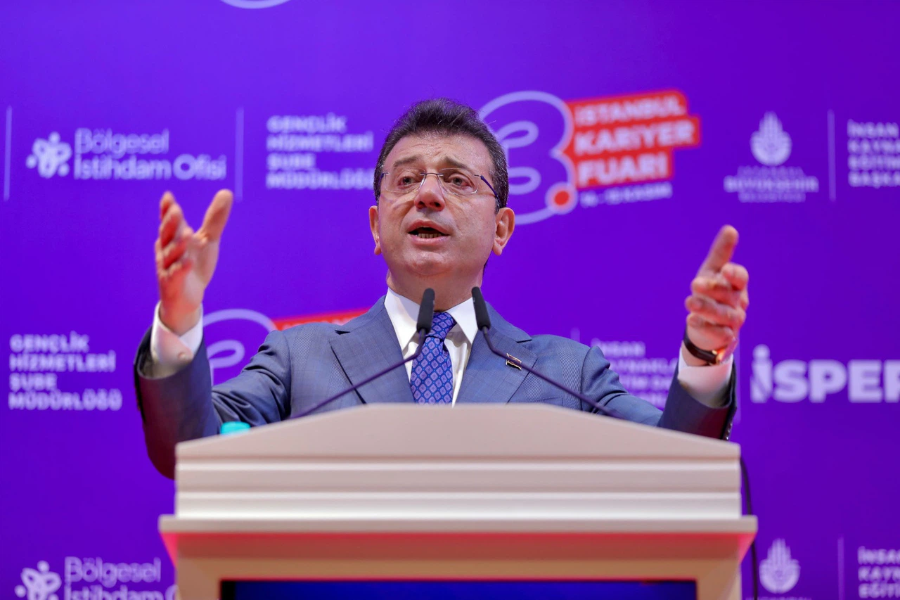 İmamoğlu: Bahsettikleri rakam, tek bir uçuşun maliyeti kadar bile değil