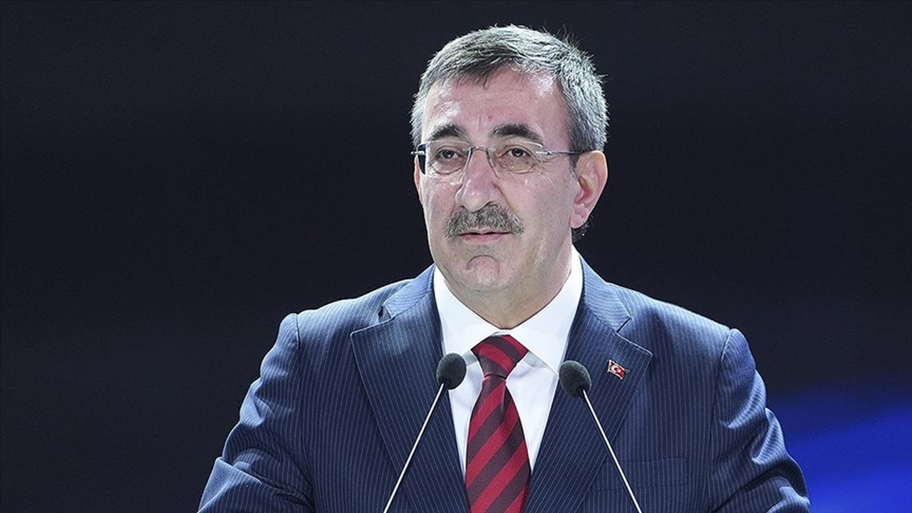 Cumhurbaşkanı Yardımcısı Yılmaz: Meclis'imiz şu anda o kanun teklifini görüşüyor