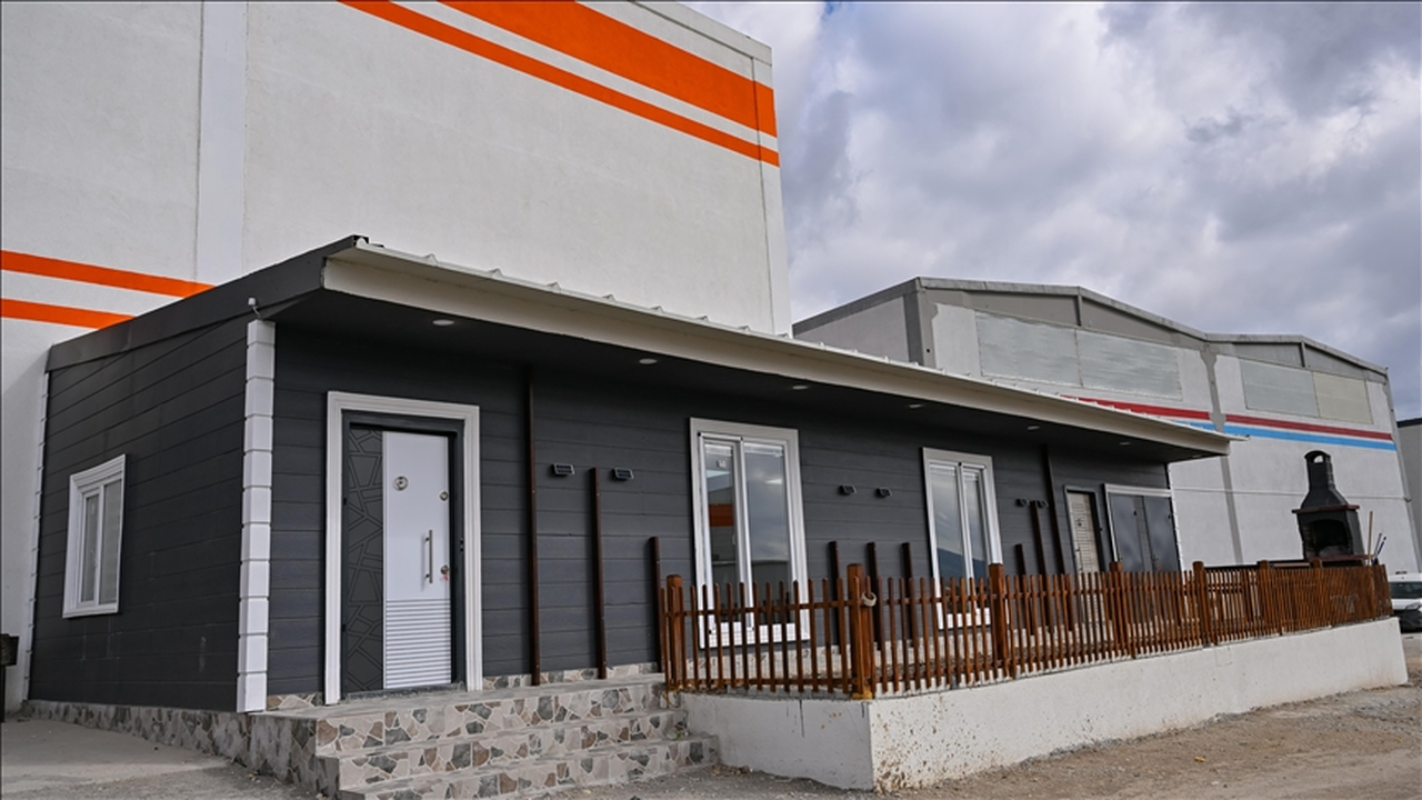 Depremde sınıfı geçen çelik yapılara talep artıyor