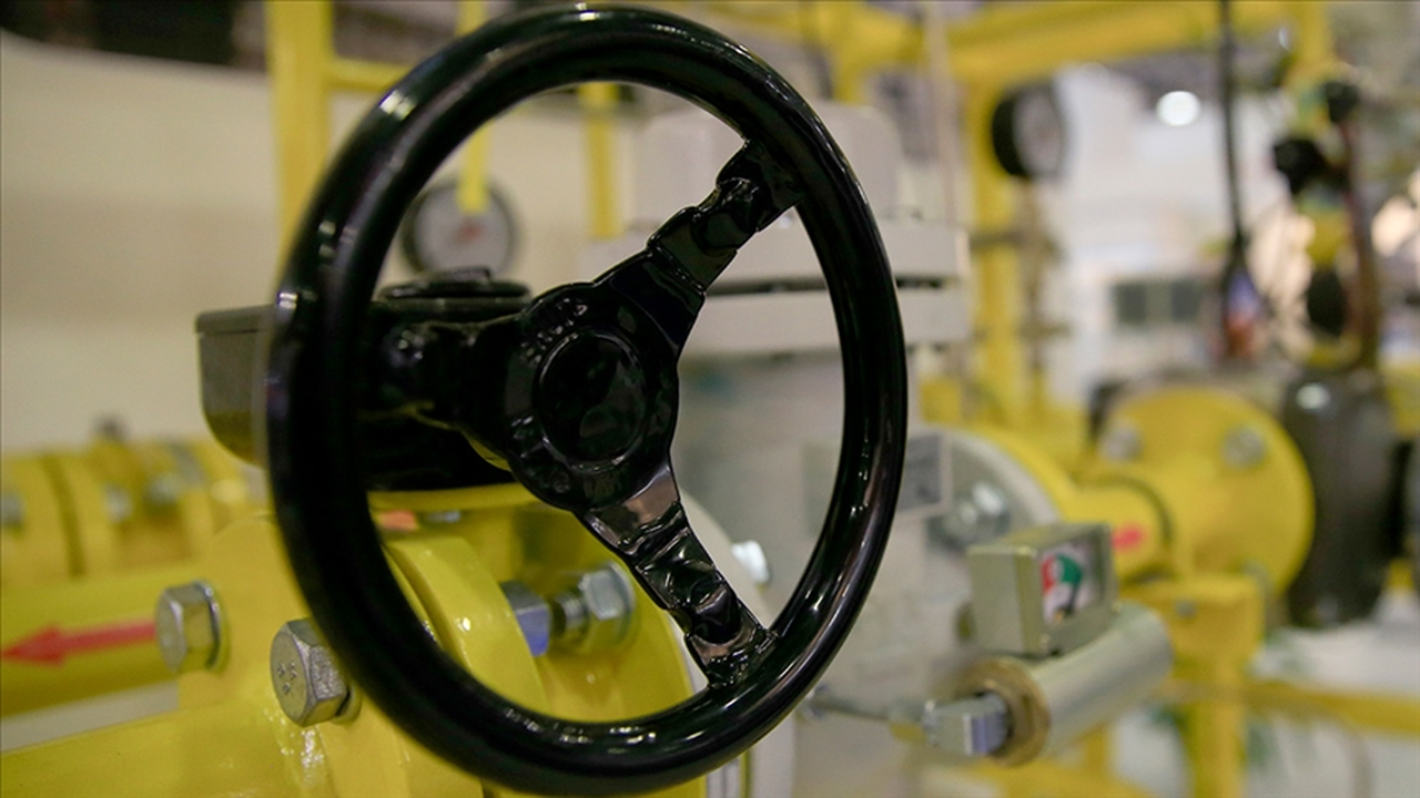 Gaz fiyatları haftaya sert düşüşle başladı