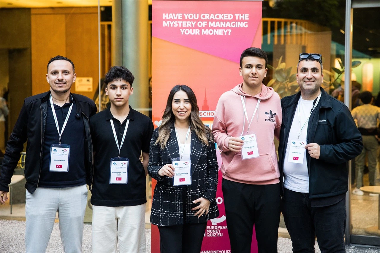 Türkiye'nin Finanasal Okuryazarlık Kahramanları Avrupa'da