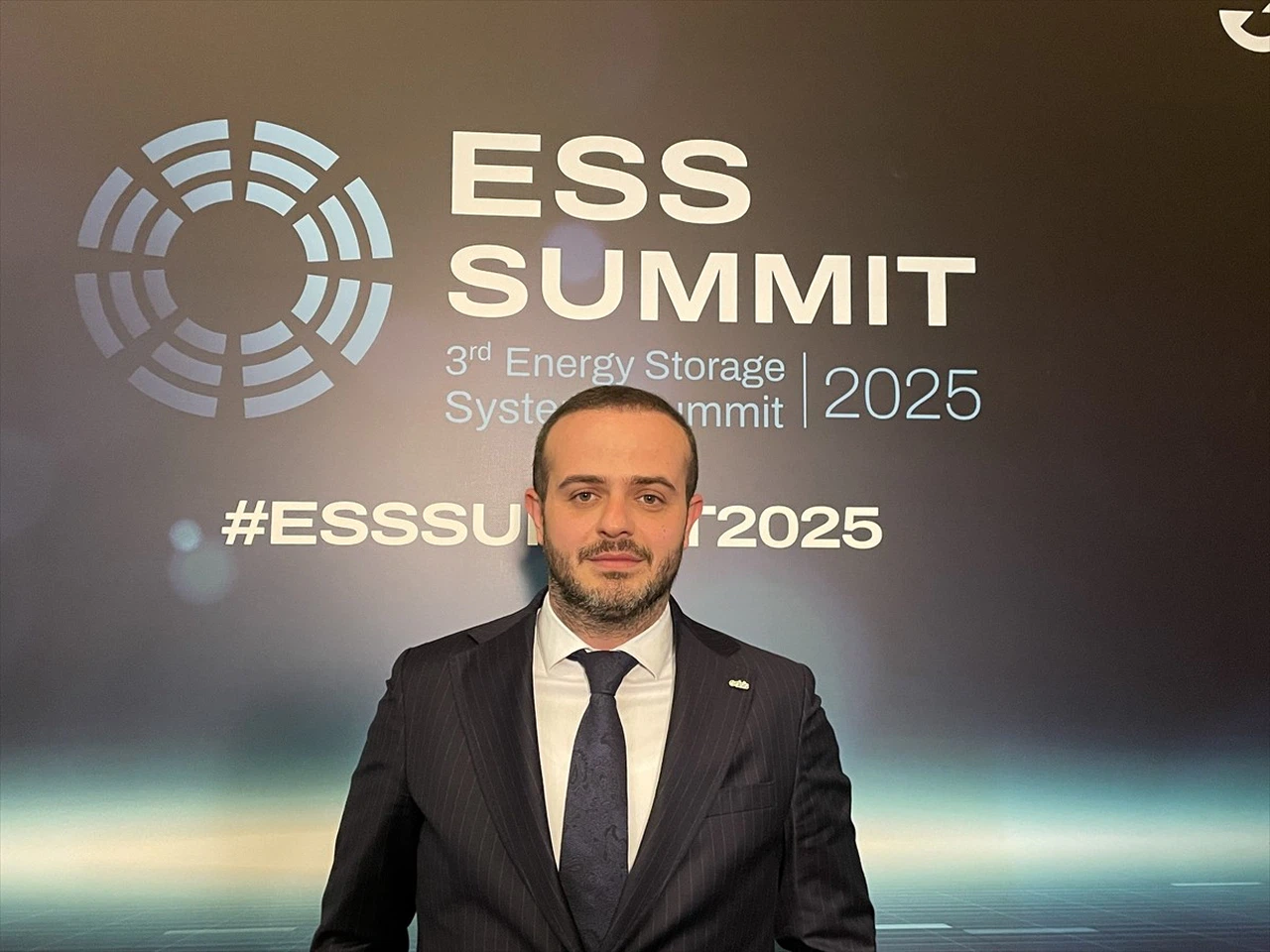 Türkiye'de Batarya Depolama Sistemleri: Elektrik Kesintilerine Karşı Çözüm