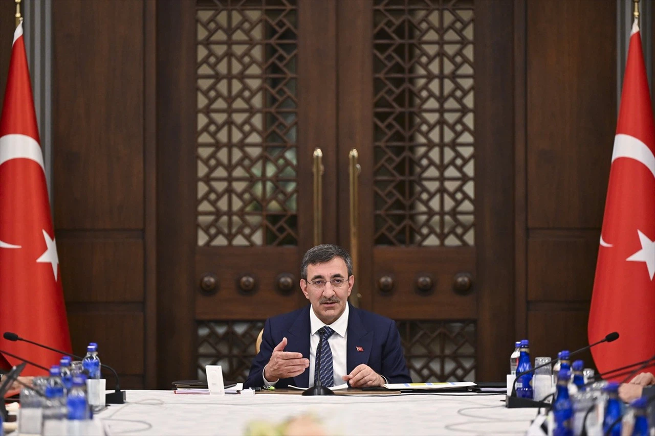 Cumhurbaşkanı Yardımcısı Yılmaz, Yatırım Ortamını İyileştirmek İçin Çalışmaları Değerlendirdi