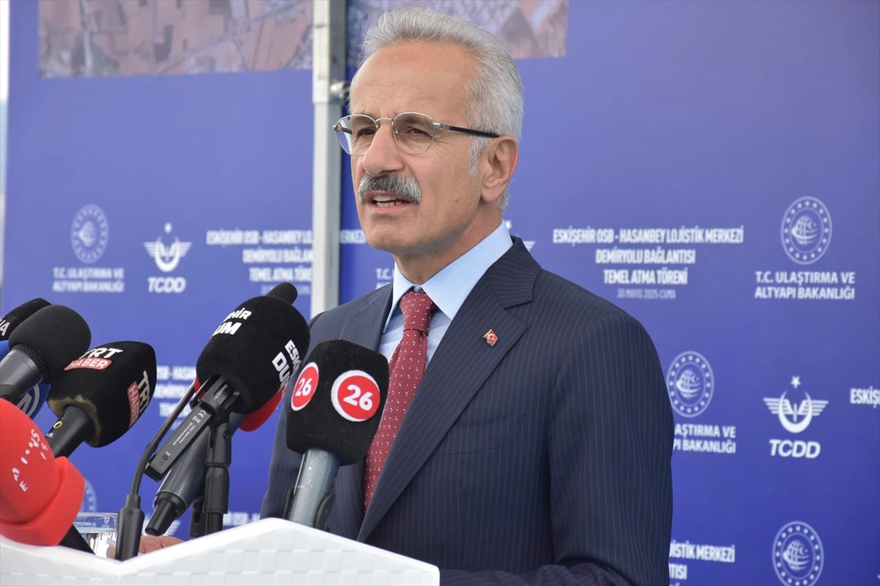 Eskişehir OSB-Hasanbey Lojistik Merkezi Demiryolu Bağlantısı Temeli Atıldı