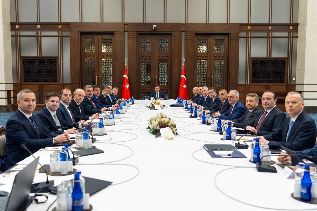 Cumhurbaşkanı Yardımcısı Yılmaz’dan Ekonomi Mesajı