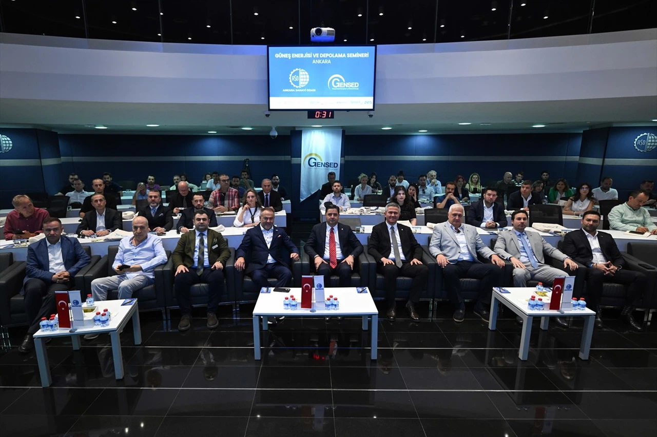 Güneş ve Rüzgar Enerjisi ile 12 Milyar Dolar İthalat Önleniyor