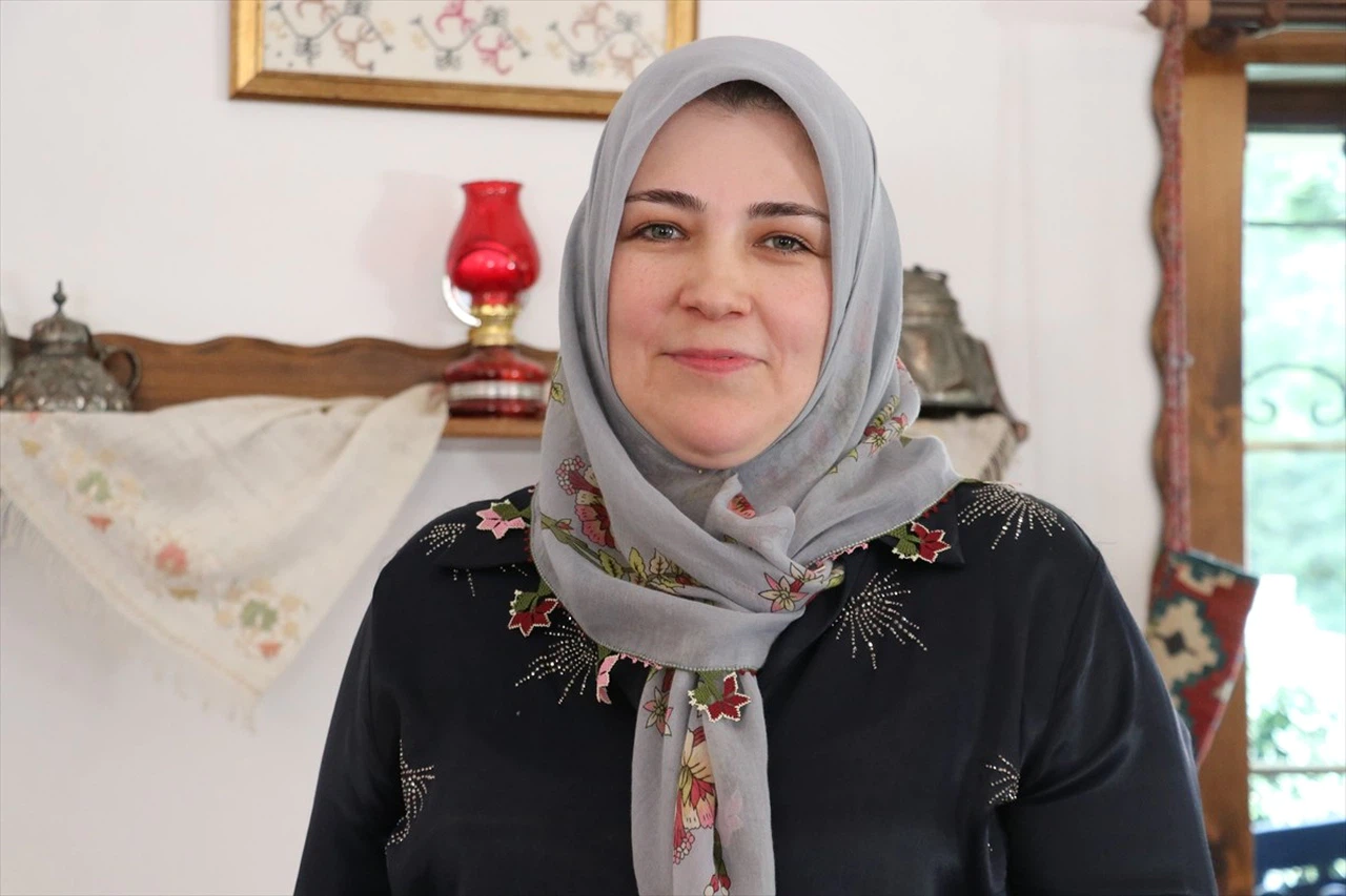 Kadınlar El Emekleriyle Ekonomik Bağımsızlık Kazanıyor