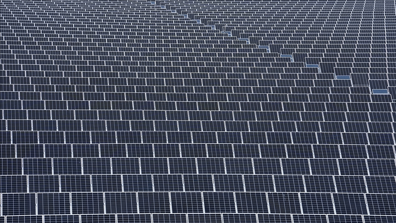 Çin Elektrik Üretim Kapasitesini Artırdı: Türkiye, Enerji Yarışında Kararlı Adımlarla İlerliyor