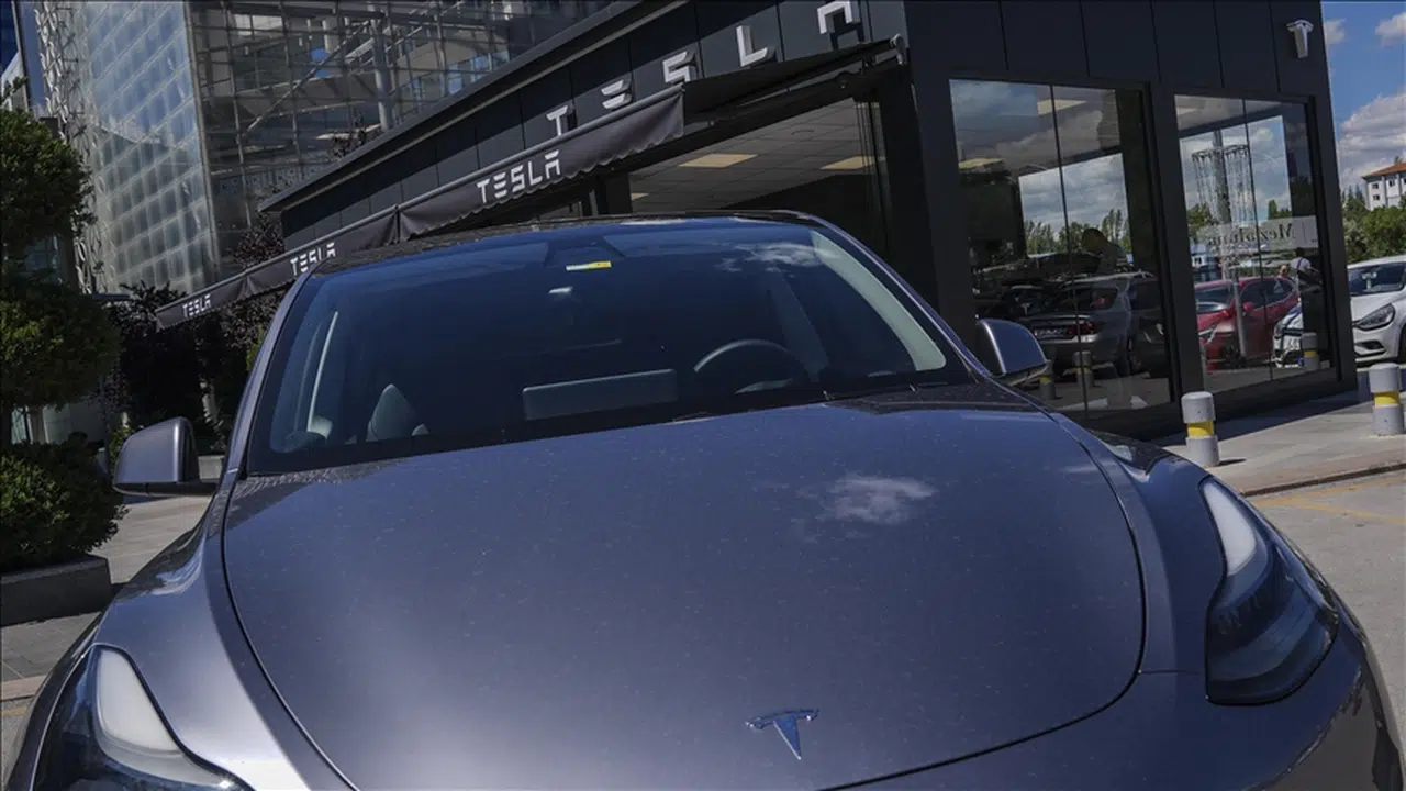 Tesla Avrupa’da Kan Kaybediyor: Satışlar Haziranda %39,5 GerilediAB Pazarında Payı Azalırken, Yerli ve Çevreci Alternatifler Öne Çıkıyor