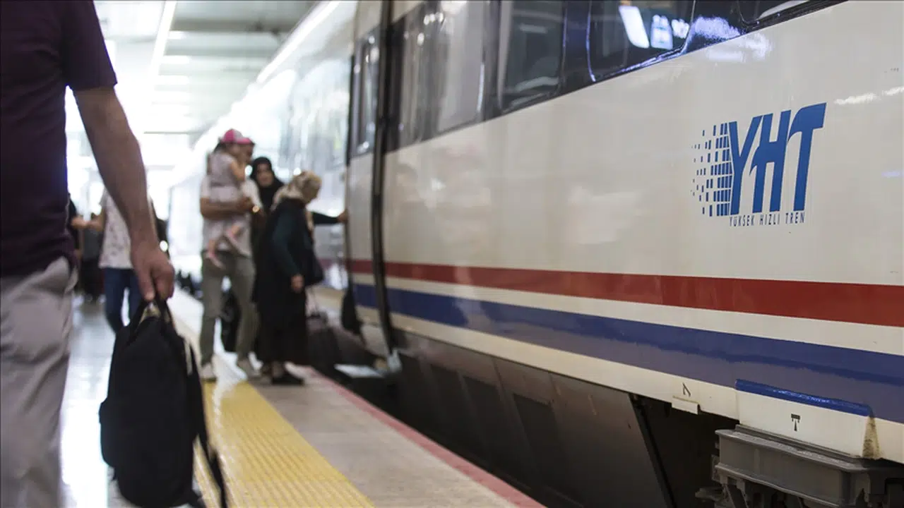 Yüksek hızlı trenlerle bugüne kadar taşınan yolcu sayısı 100 milyonu geçti