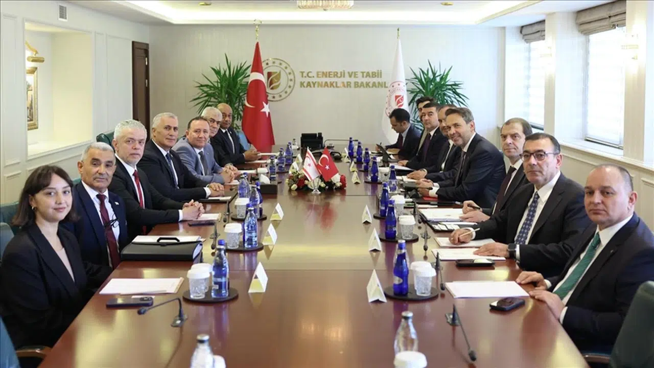 TÜRKİYE, ENERJİ DİPLOMASİSİNDE ETKİN ROL OYNUYOR