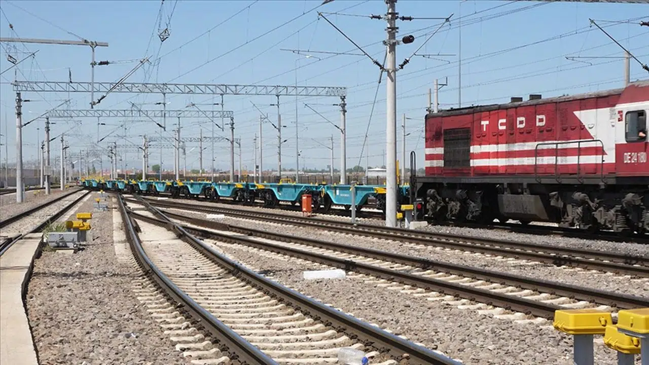 Bu yıl 127 adet yeni nesil milli yük vagonu hizmete girdi.