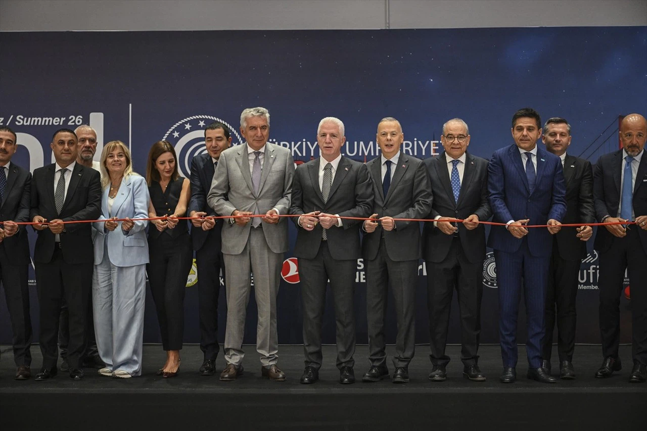 AYMOD 2023 Başladı: Ayakkabı Moda Fuarı İstanbul'da Kapılarını Açtı