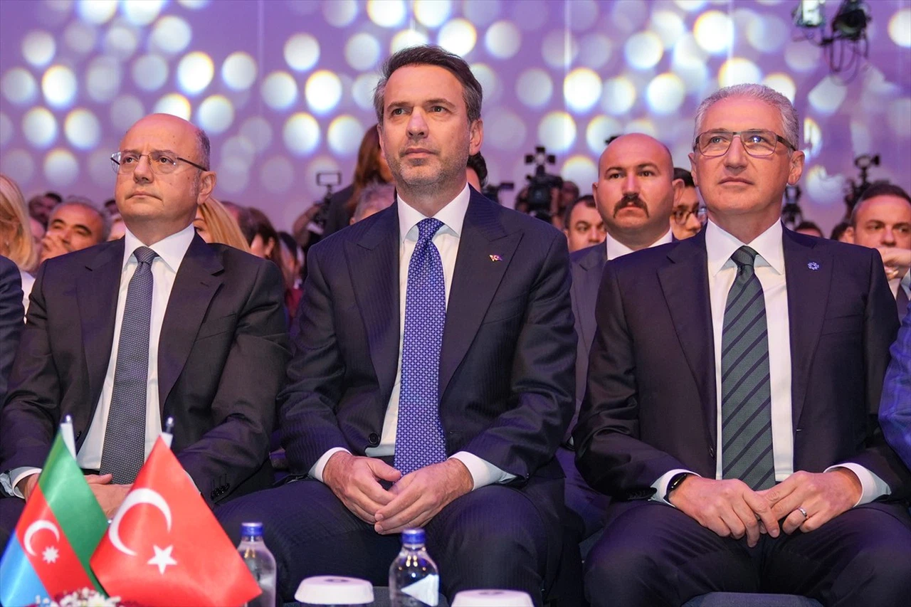 Türkiye ve Azerbaycan Enerji İşbirliği Şartlarını Güçlendiriyor