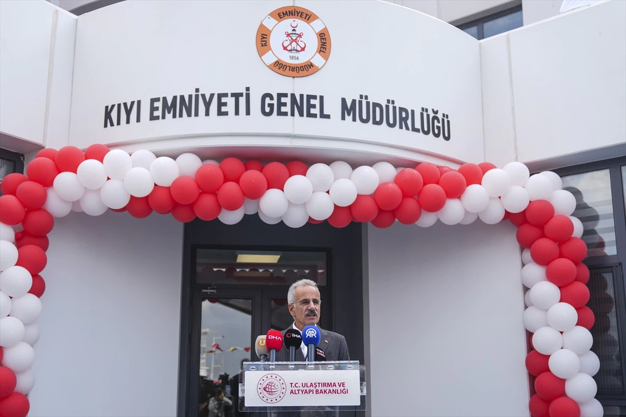 Kılavuzluk İstasyonu'nun Yeni Hizmet Binası Açıldı