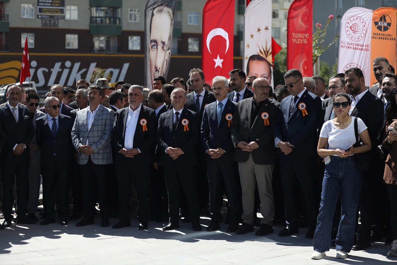 Elazığ'da Modern Ulaşım İçin Hazardağlı Yeni Nesil Kavşağı Açıldı