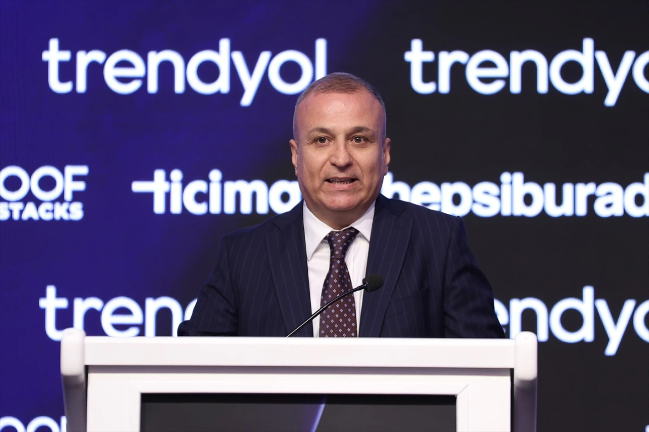 Yapay Zeka ve E-Ticaret Zirvesi İstanbul'da Başladı