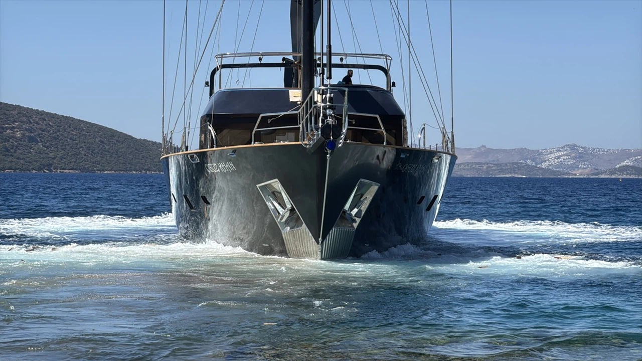 Bodrum'da Yeni Yelkenli Yat Suya İndirildi