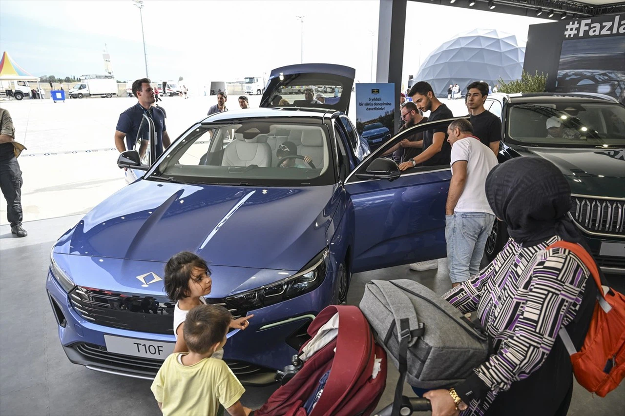 Togg'un Yeni Modeli T10F TEKNOFEST İstanbul'da Tanıtıldı