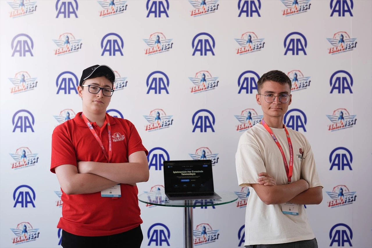 Lise Öğrencileri Geliştirdikleri Locke Finans Teknolojisi ile Ekosistemi Destekliyor