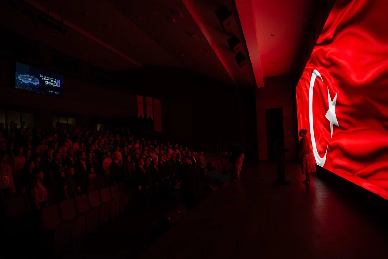 Huawei'nin AR-GE Kodlama Maratonu ve Yapay Zeka Zirvesi