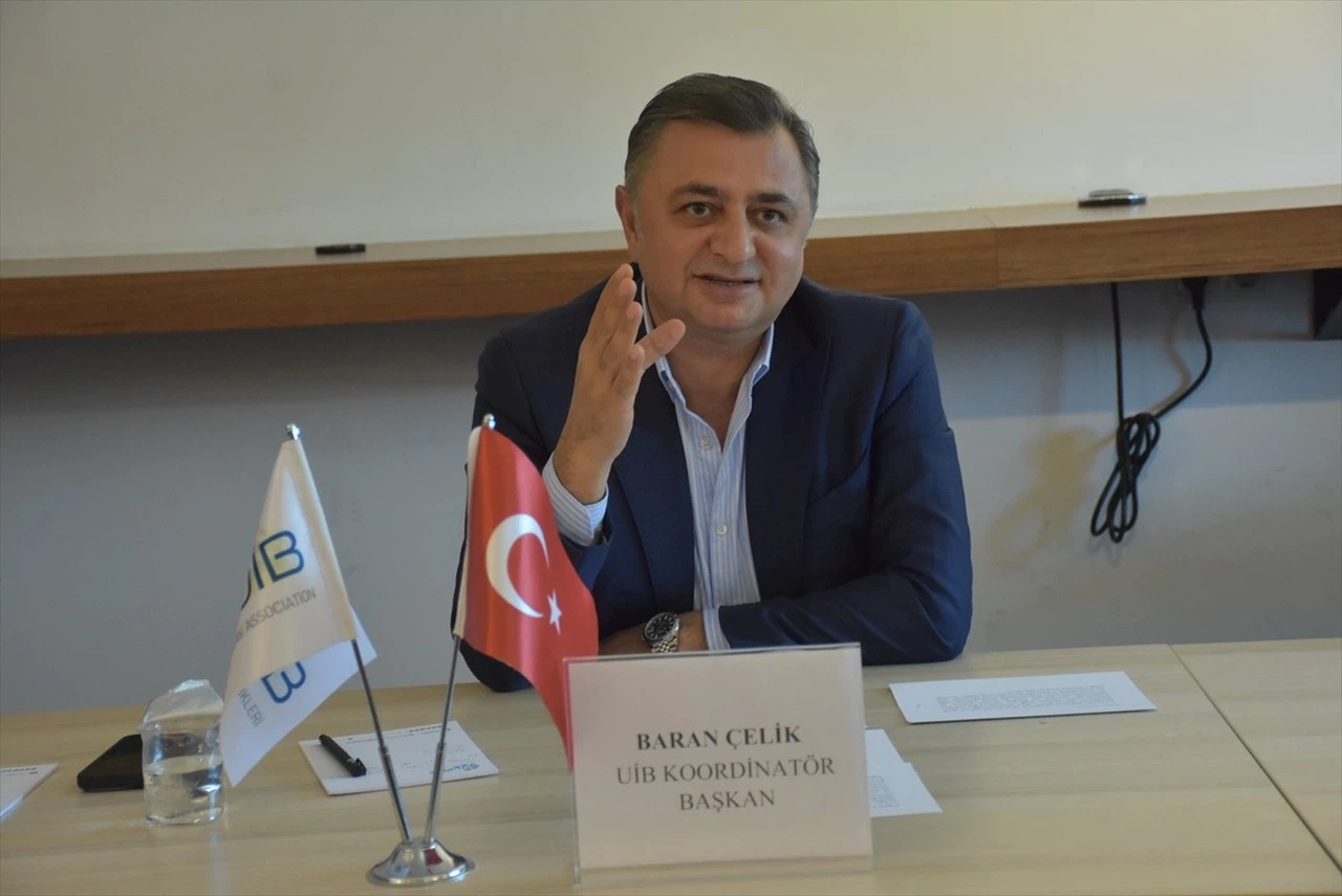 Uludağ İhracatçı Birlikleri Başkanı Baran Çelik, Öğrencilerle Buluştu