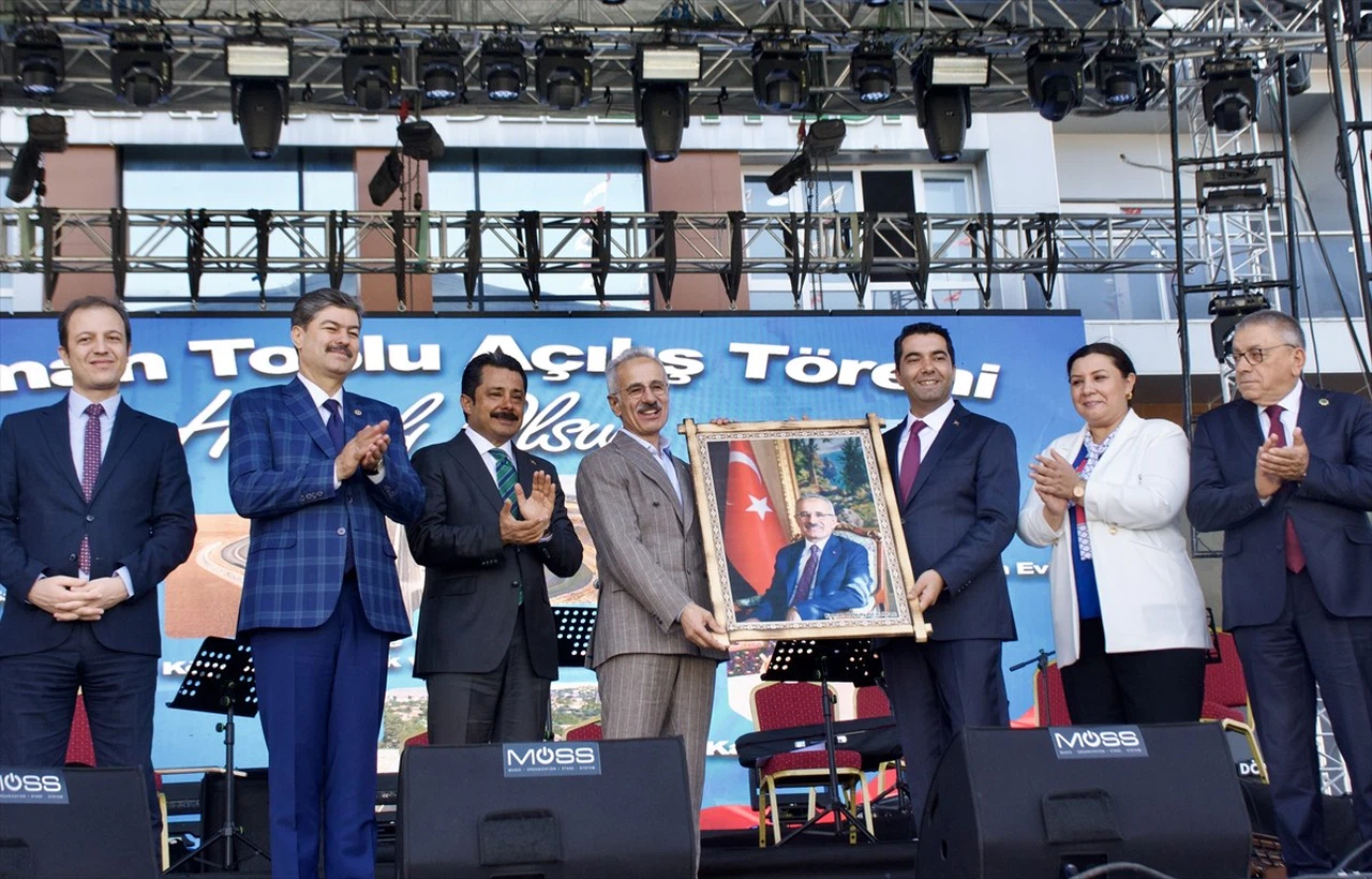 Kaman Ceviz Festivali'nde Bakan Uraloğlu'nun Vurguları