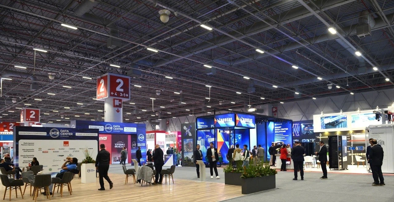 Data Center Eurasia 2025'te Sektör Temsilcileri Buluştu