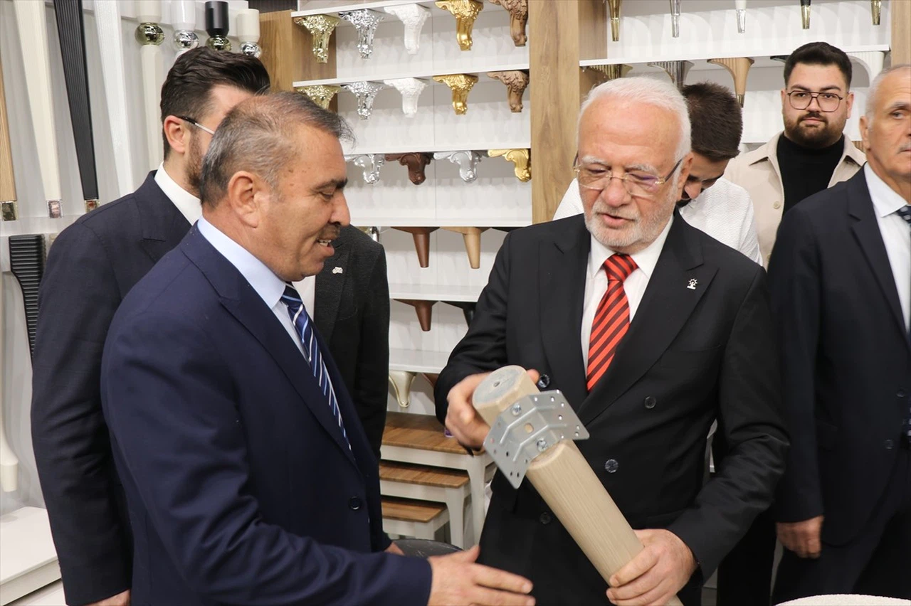 Kayseri'de Anadolu Mobilya Fuarı Açıldı