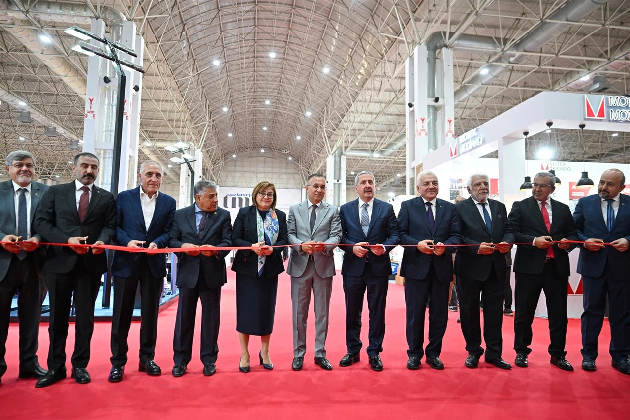 Gaziantep'te Tekstil Makineleri Fuarı 2025 Başladı