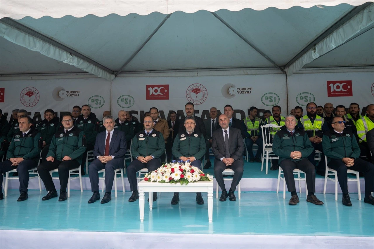 DSİ'nin Araç Parkı Güçleniyor: 50 Yeni Dozer Katkısı