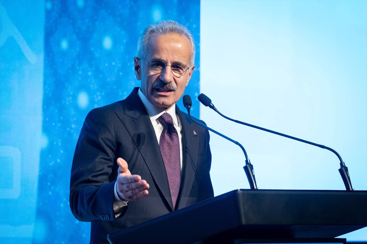 Ulaştırma ve Altyapı Bakanı Uraloğlu, Siber Güvenlikte Önemli Başarılara İmza Attı