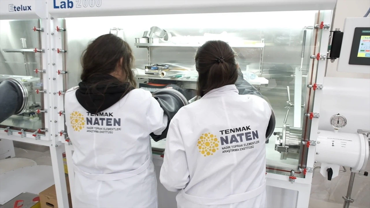 Nadir Toprak Elementleri Araştırma Enstitüsü, Uç Ürün Üretimi için Çalışıyor