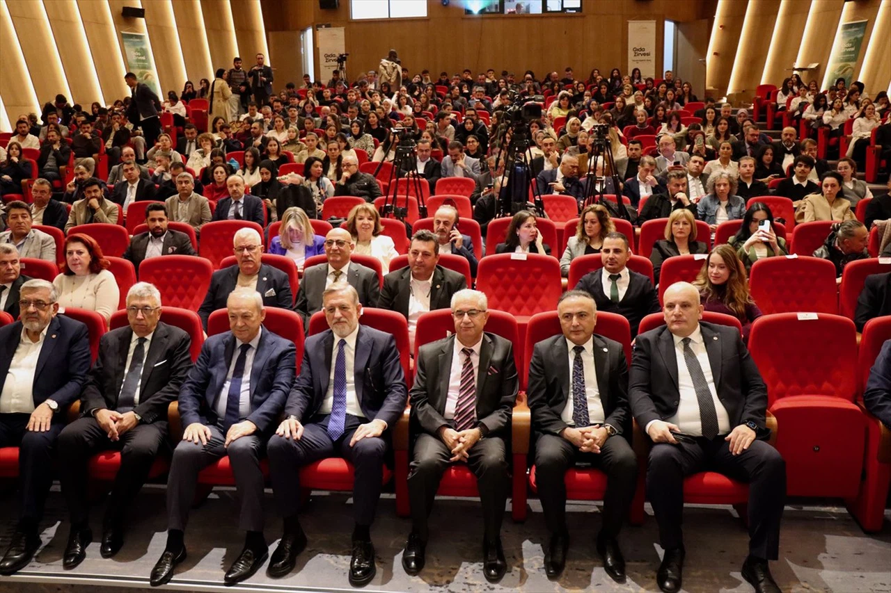 Uludağ Gıda Zirvesi: Sürdürülebilir Gıda Arzı ve Güvenilirliği