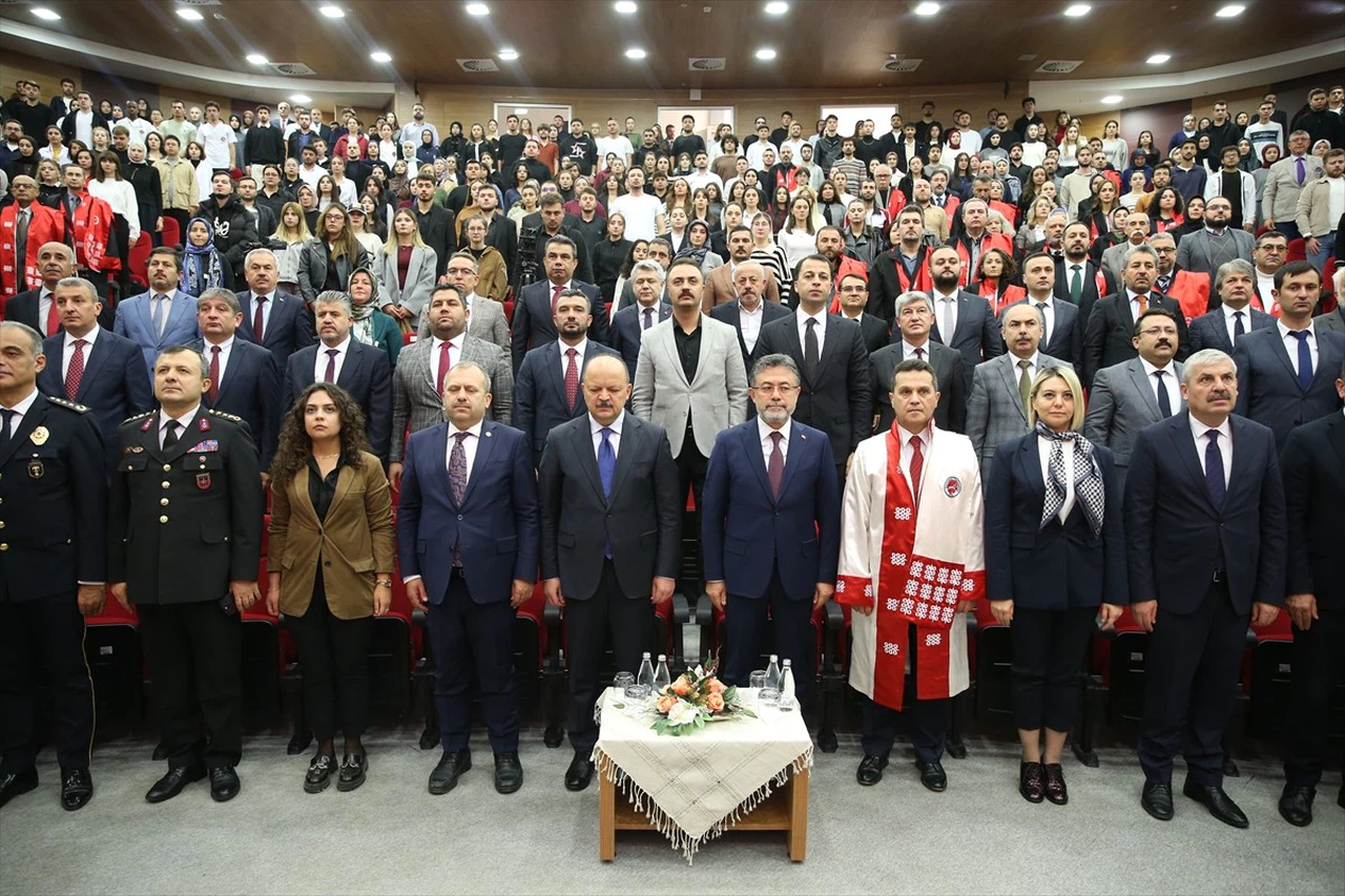 Kastamonu Üniversitesi Akademik Yılı Açılışında Tarım ve Orman Bakanı Yumaklı'nın Vizyonu
