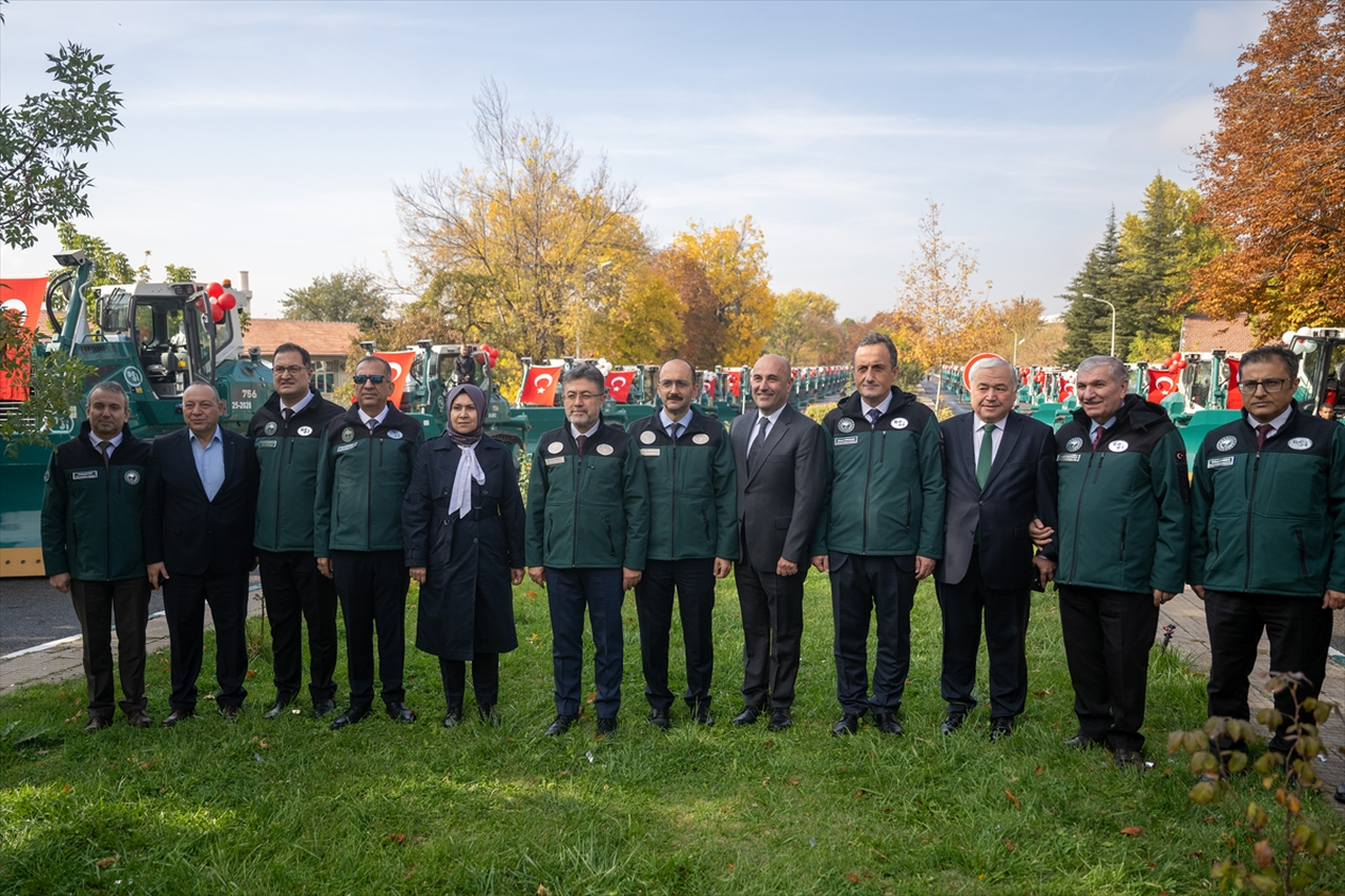 DSİ'nin araç parkına 50 iş makinesi daha katıldı