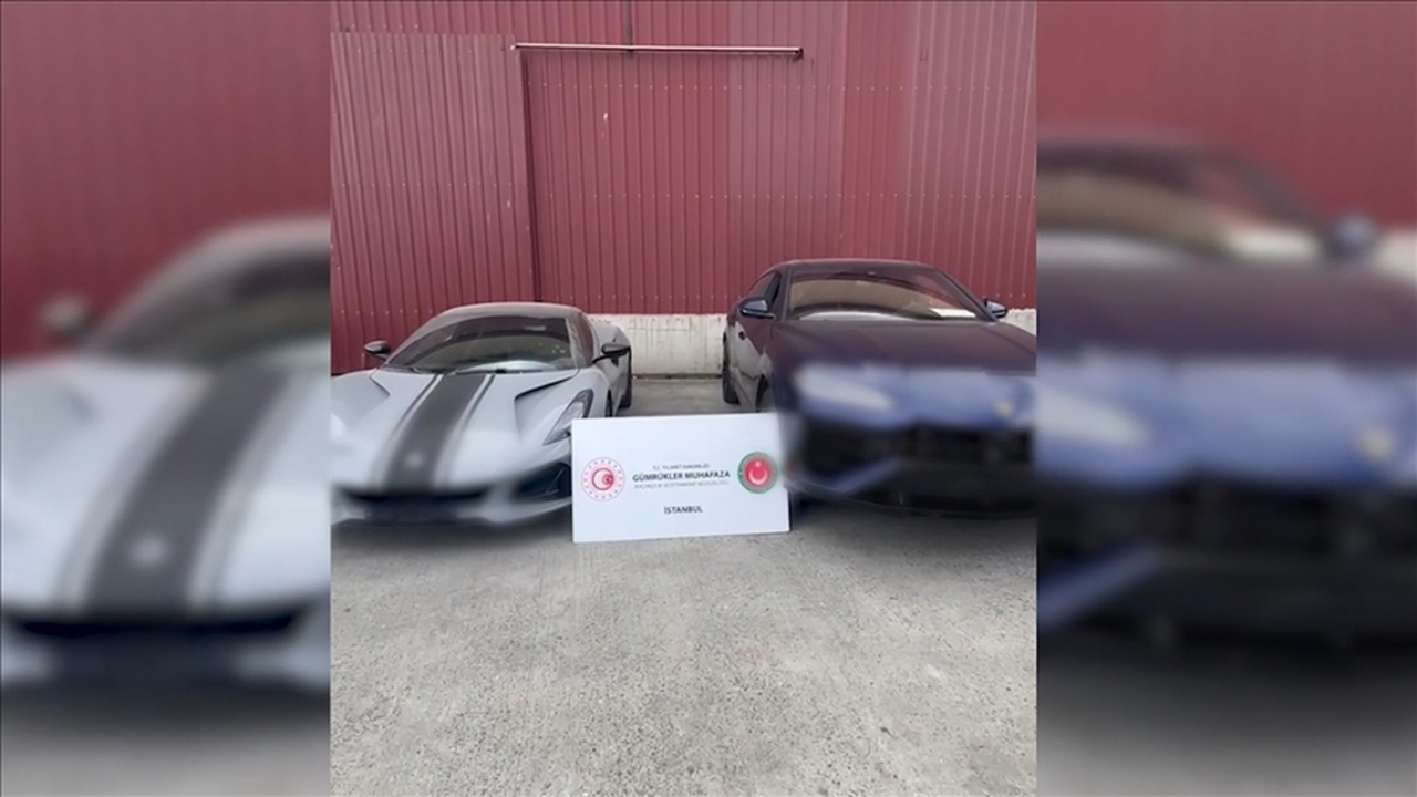 İstanbul Gümrük Muhafaza ekipleri sahte faturalı araçlara el koydu